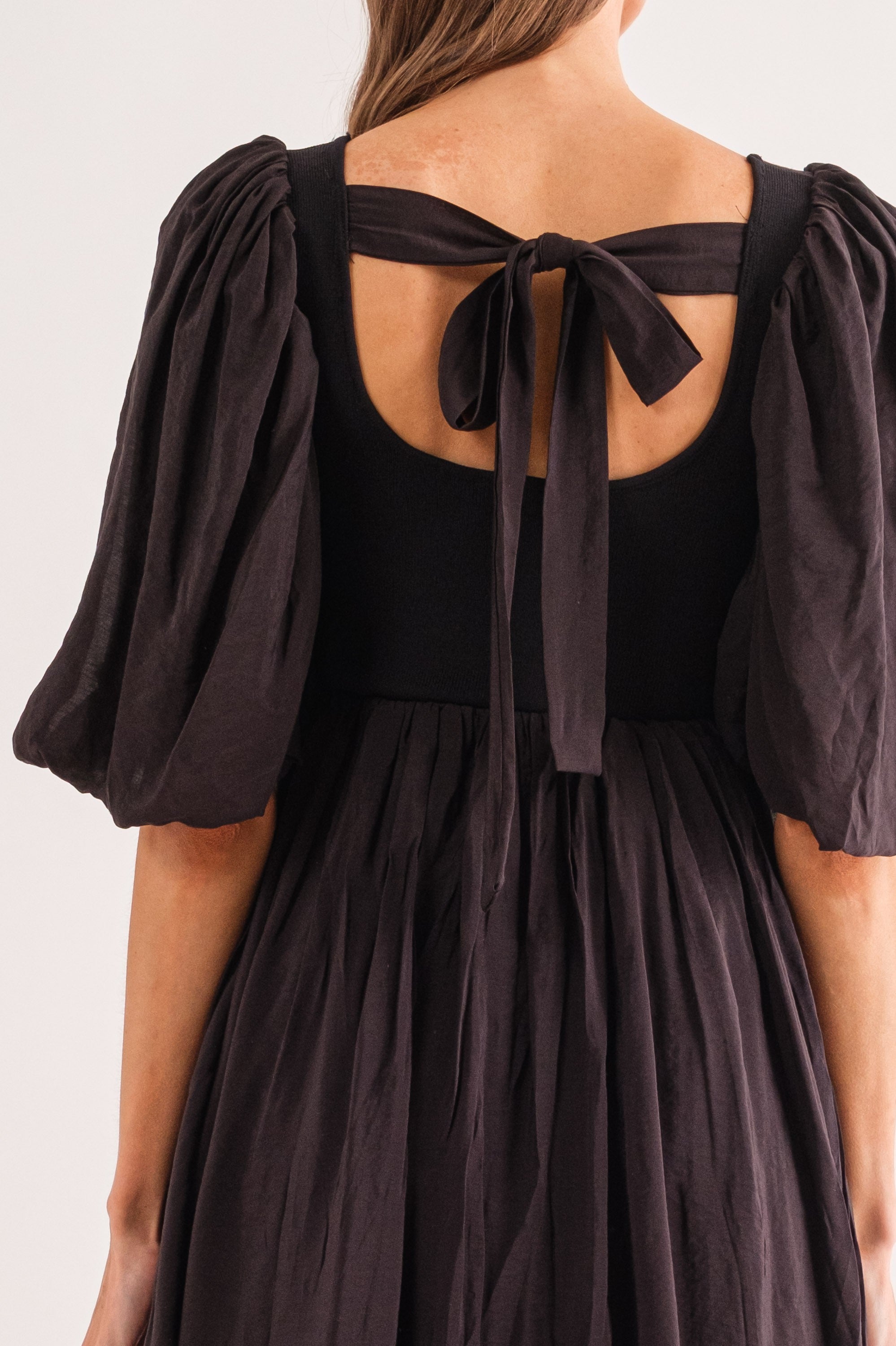 Combo Billow Sleeve Dress | Black