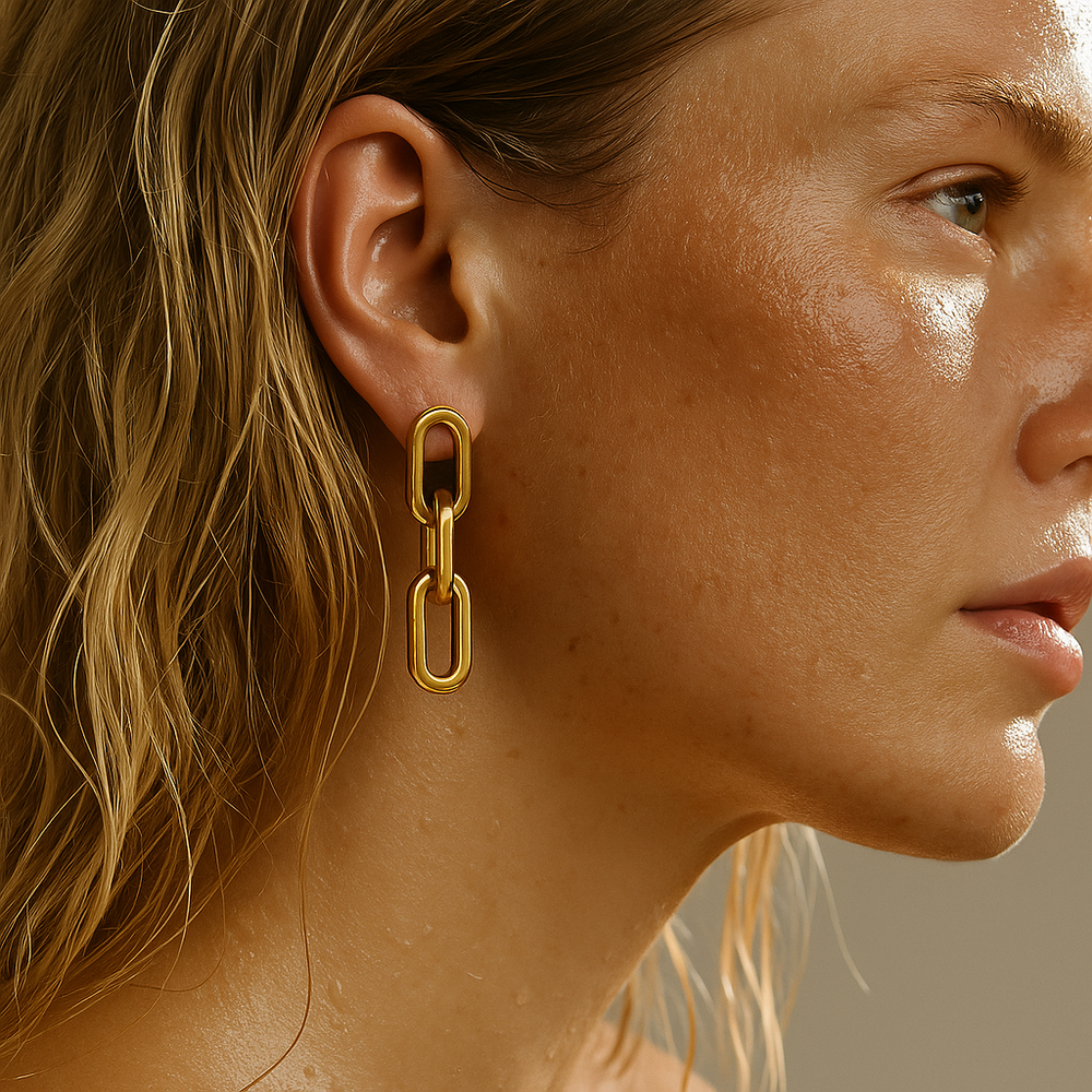 Ellie Vail Gage Oversized Link Earring | Gold