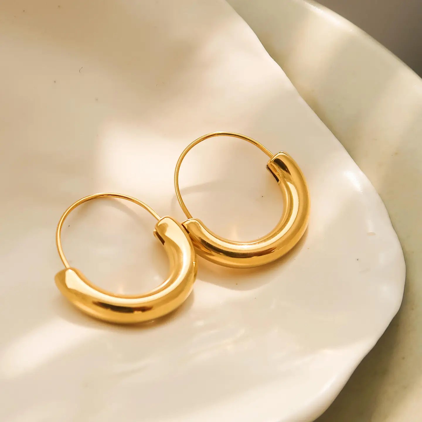 U Shape Hoop Earring | Non-Tarnish