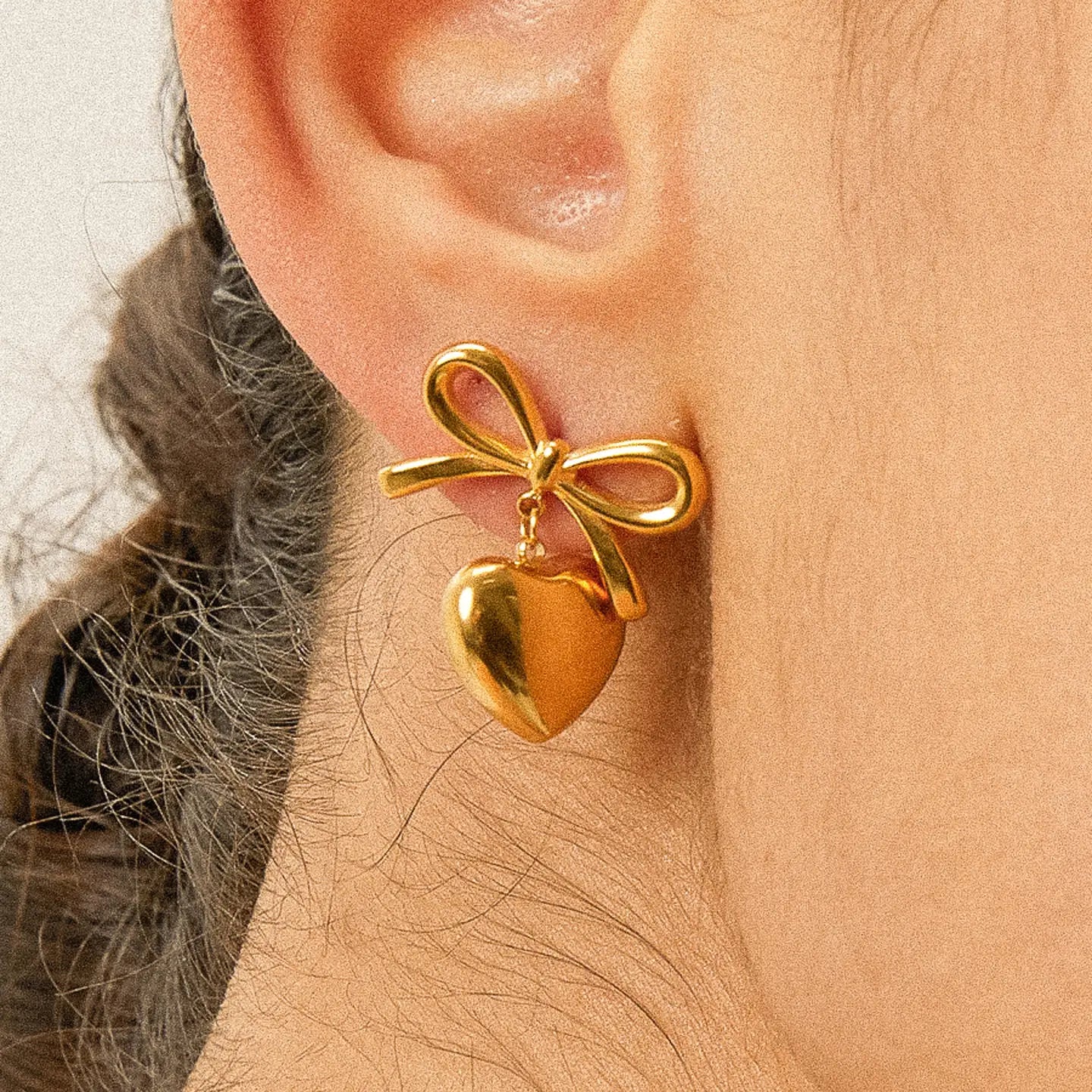 Non-Tarnish Dainty Bow Heart Earring