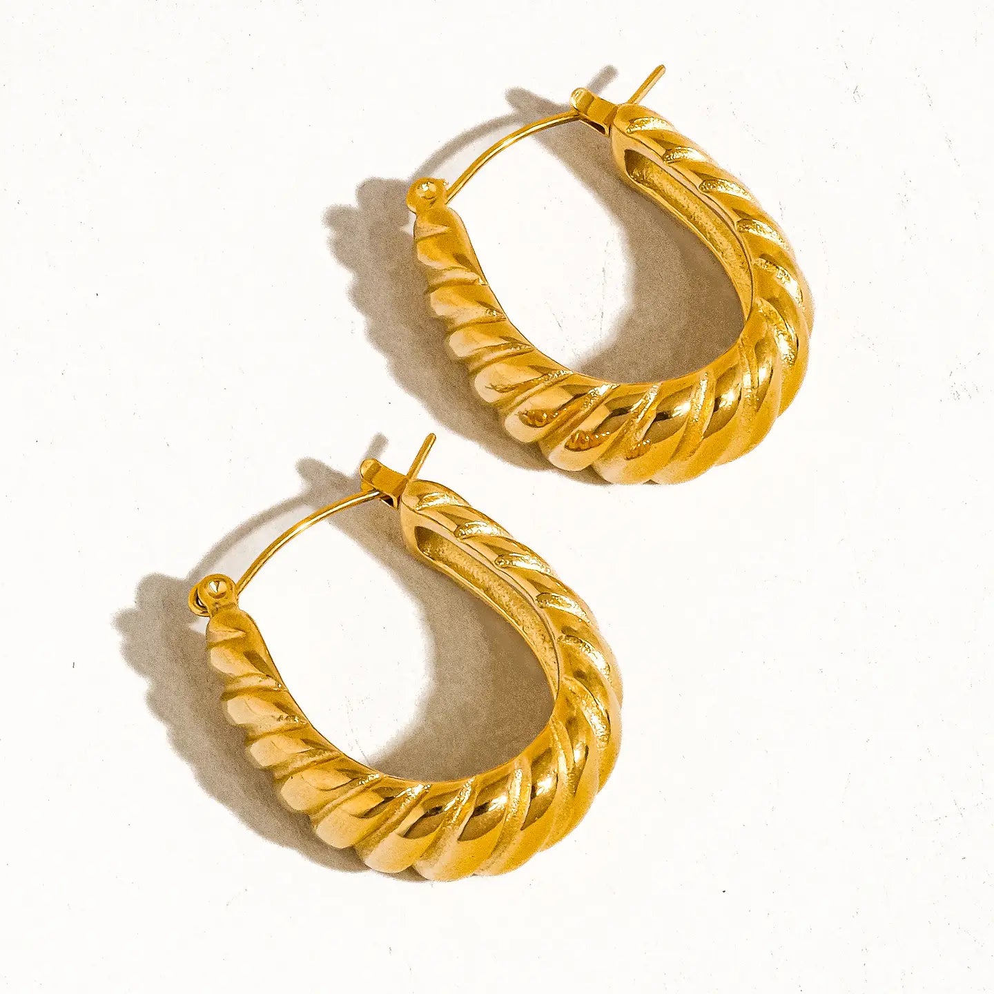 Croissant Hoop Earring | Non-Tarnish