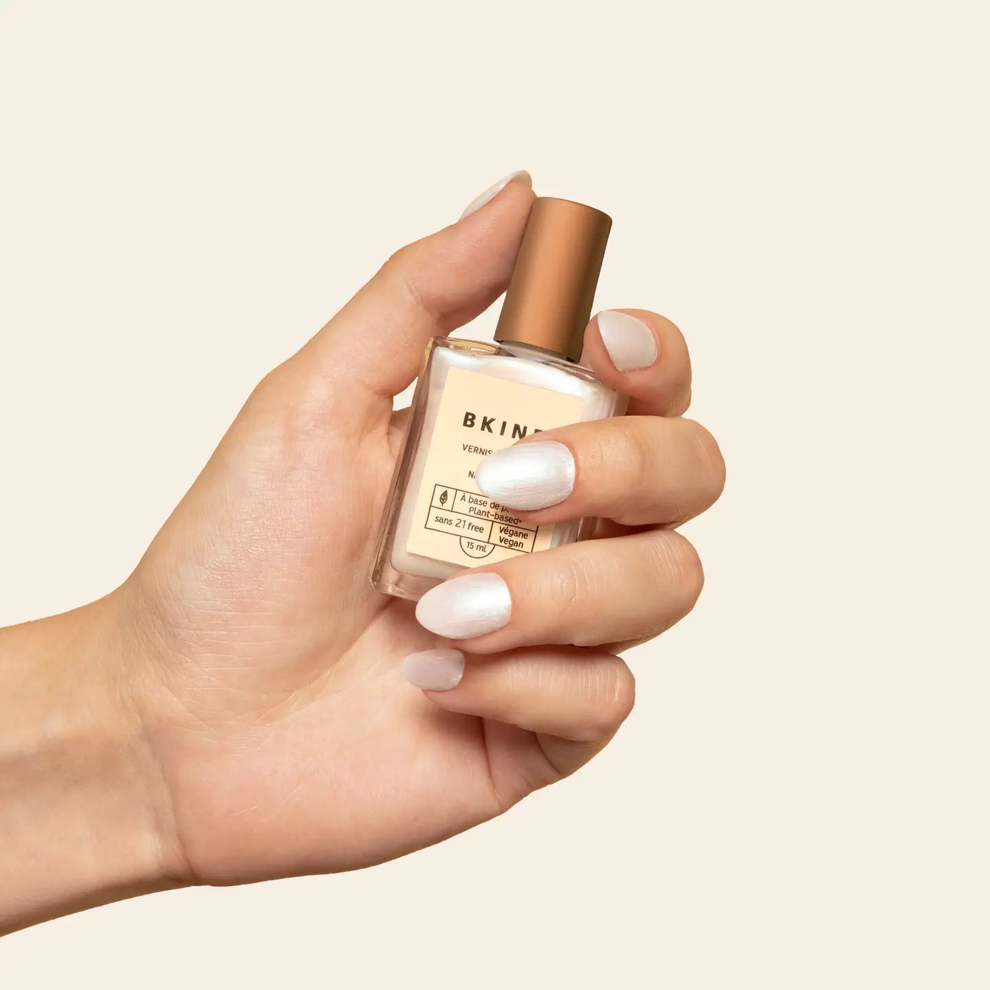 Vegan + 21-Free Nail Polish | Perle